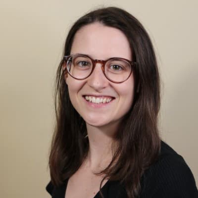 Clara  C - PHP Tutor