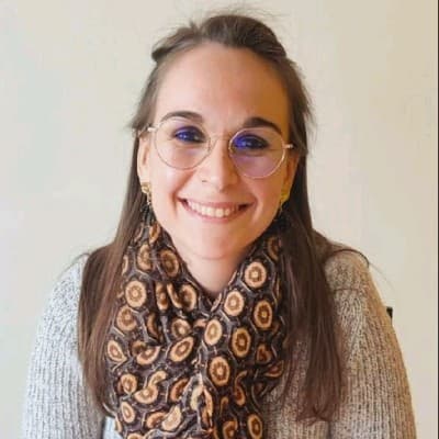 Stella F - JavaScript Tutor